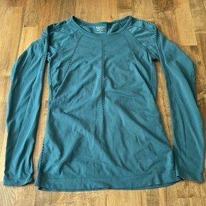Athleta Long Sleeve Top